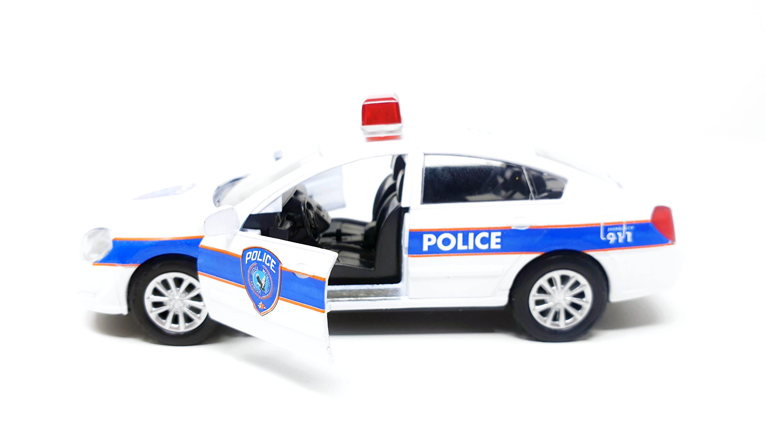 POLICÍA AMERICANA